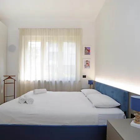 Spacious And Cozy Flat With Two Bathrooms * Milánó