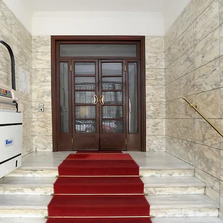 Spacious And Cozy Flat With Two Bathrooms Apartman *
