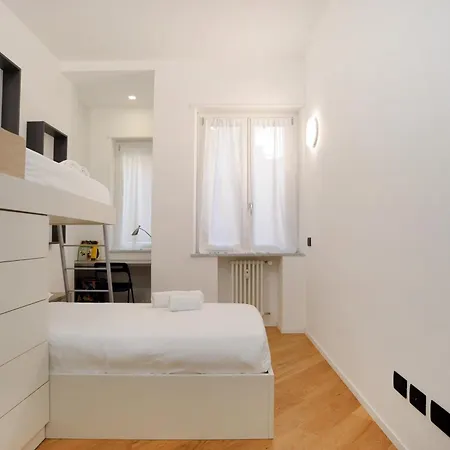 Spacious And Cozy Flat With Two Bathrooms 아파트 밀라노