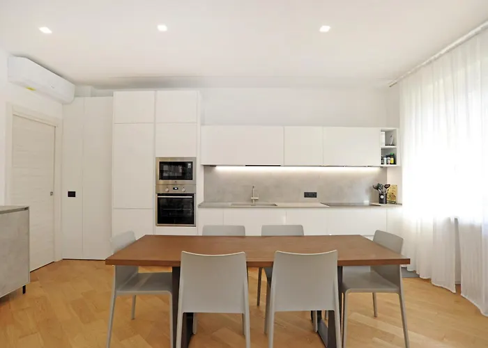 Spacious And Cozy Flat With Two Bthroom * Milan